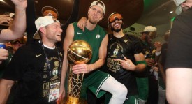 湖人队弃用二轮秀球员：交易细节与重建布局